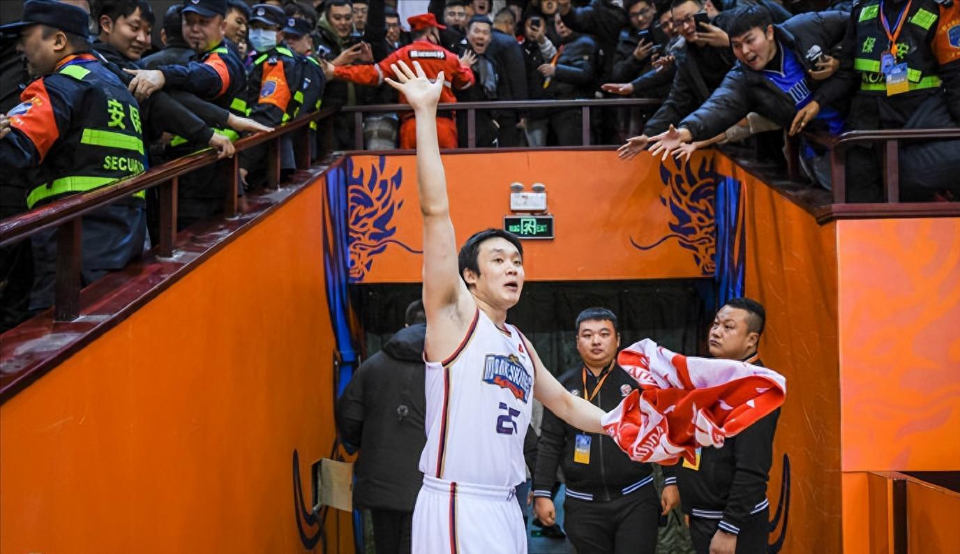 重返CBA无望！两届MVP正式退役，让人唏嘘